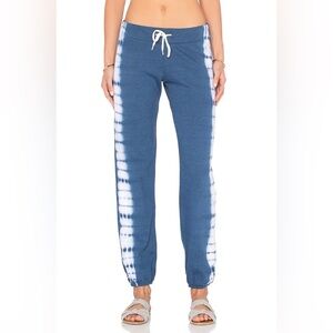 MONROW Vintage Sweatpant with Border Tie Dye in Navy